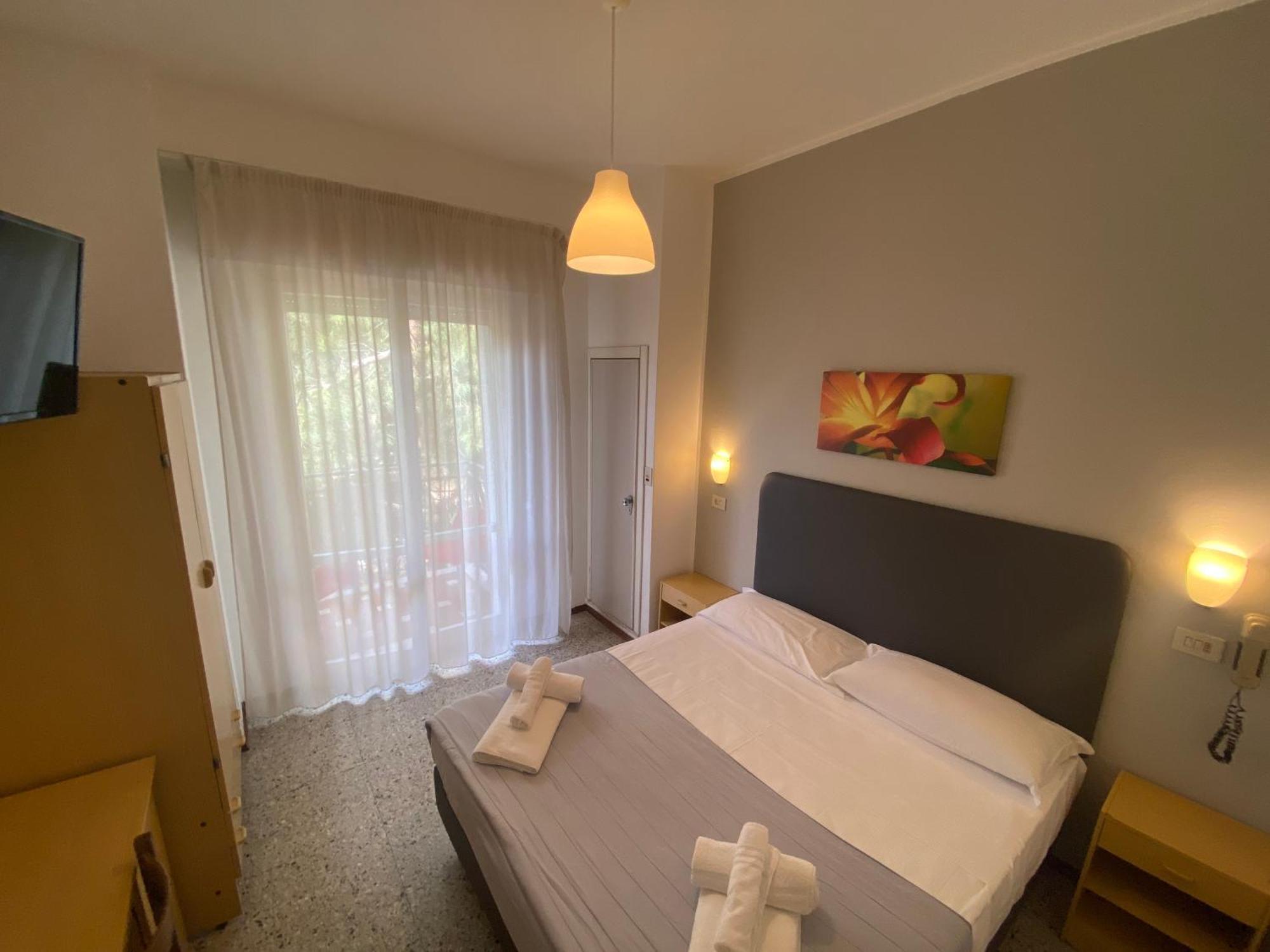 Hotel Ausonia B&B Rimini Exteriér fotografie